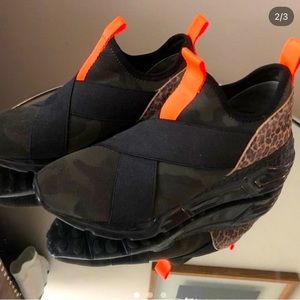 Steve Madden sneakers